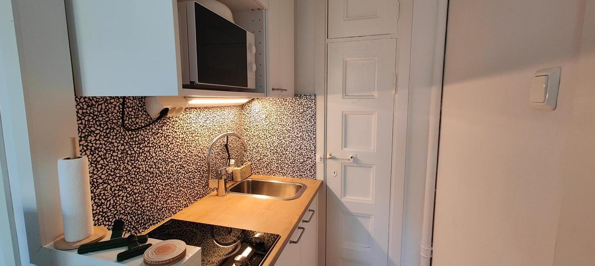Cozy Studio, Convenient, Close To Nature & Sea Apartment *